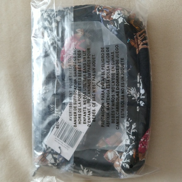 NWT $50 Vera Bradley Brush & Cosmetics Makeup Case Mirror Merry Mischief Bag - Picture 3 of 15